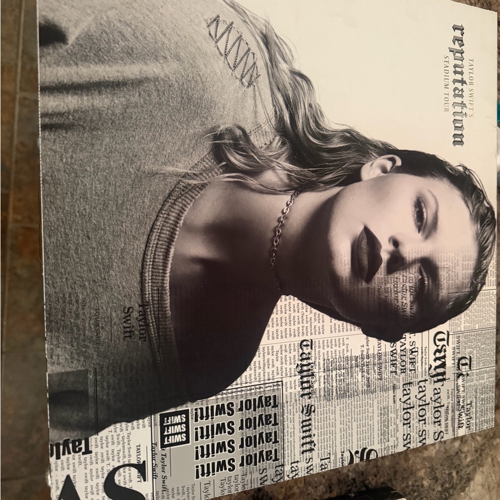 Taylor Swift Reputation Album box